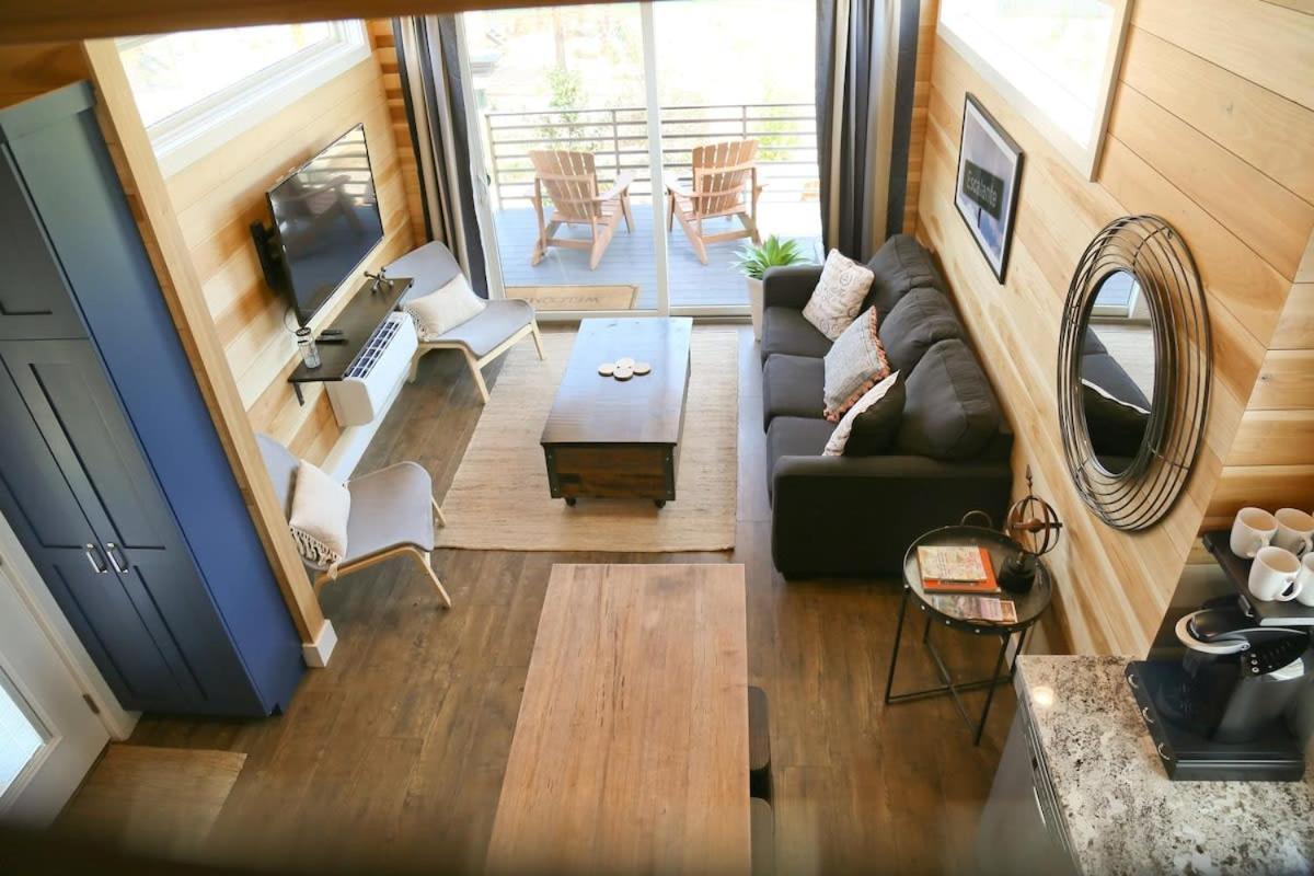 Escapes Fox Tail- Loft Escape